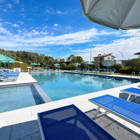 Rosa Dei Venti Mit Pool * Moniga del Garda